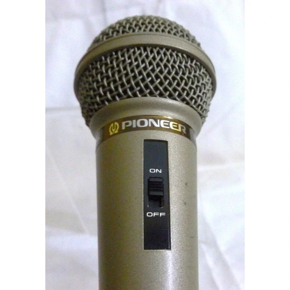 Pioneer DM-21A Uni-Directional Dynamic Microphone Mic